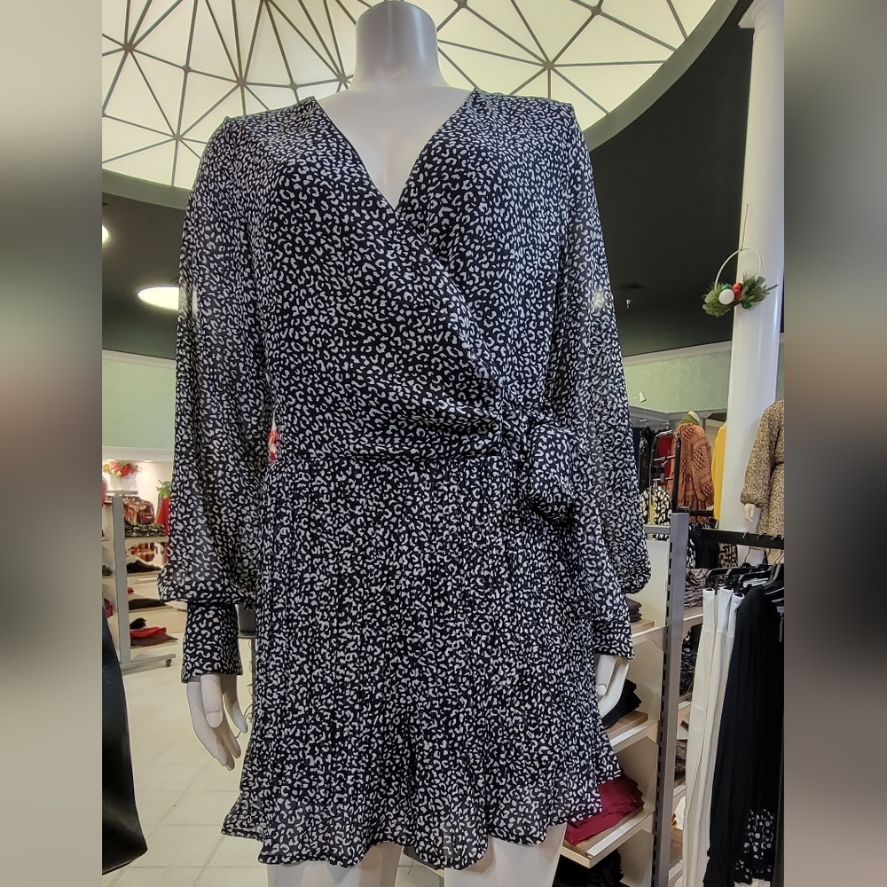 Long sleeve print romper
